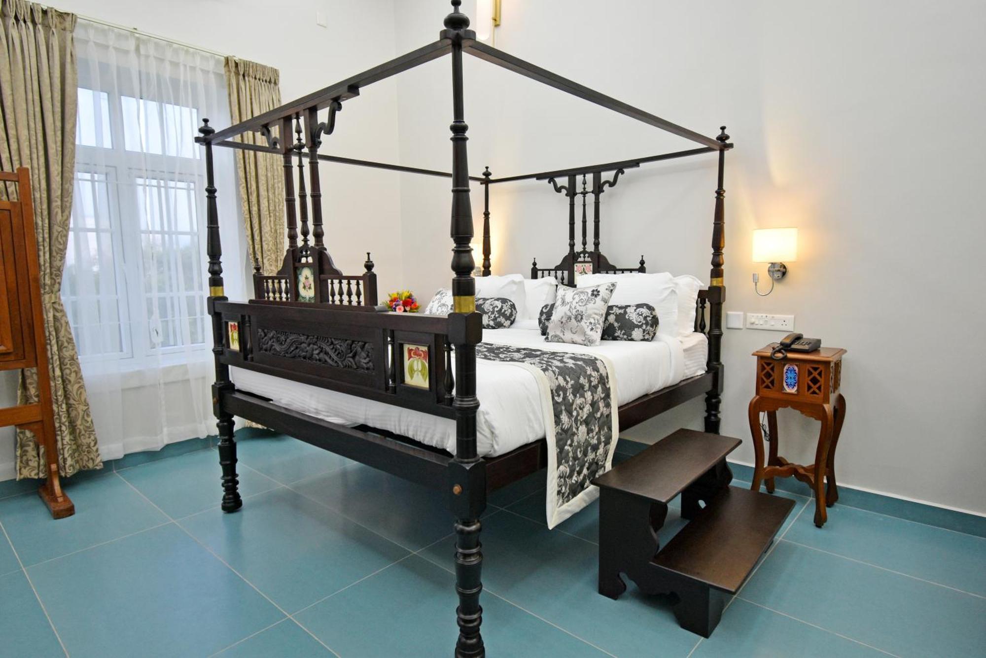 Le Colonial Suites ปอนดิเชอรี ภายนอก รูปภาพ