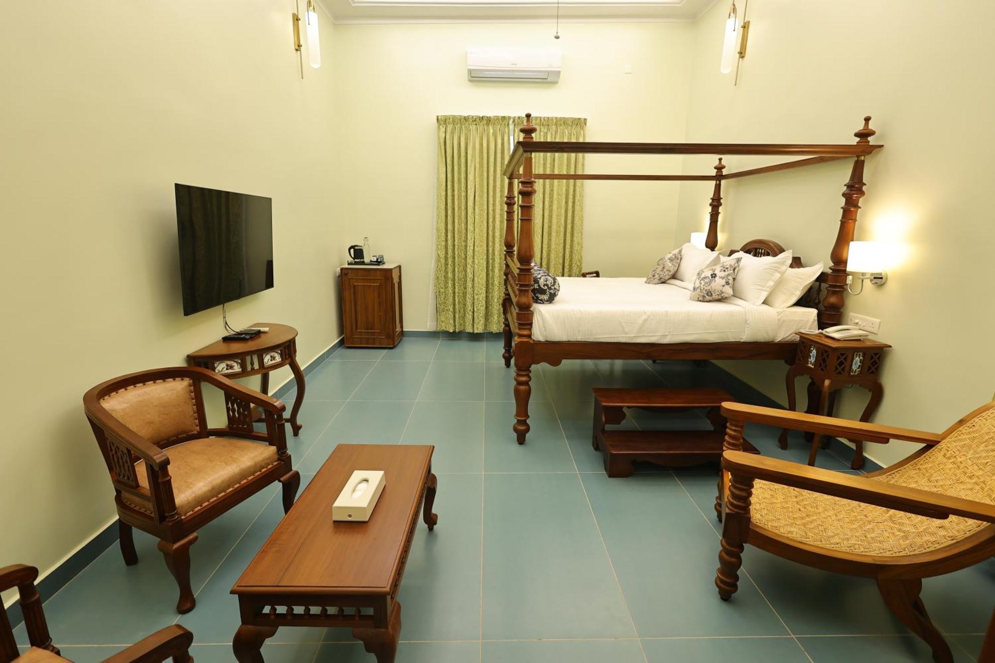 Le Colonial Suites ปอนดิเชอรี ภายนอก รูปภาพ