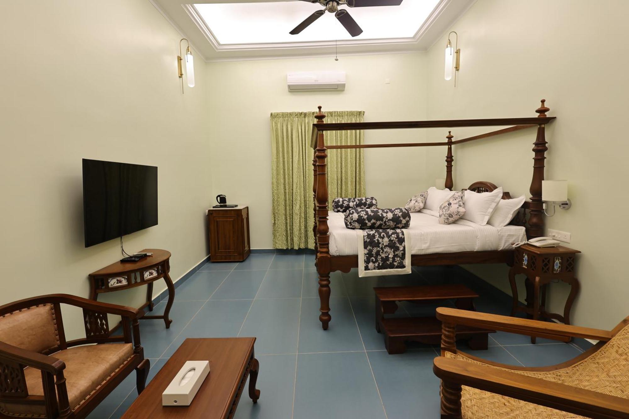 Le Colonial Suites ปอนดิเชอรี ภายนอก รูปภาพ