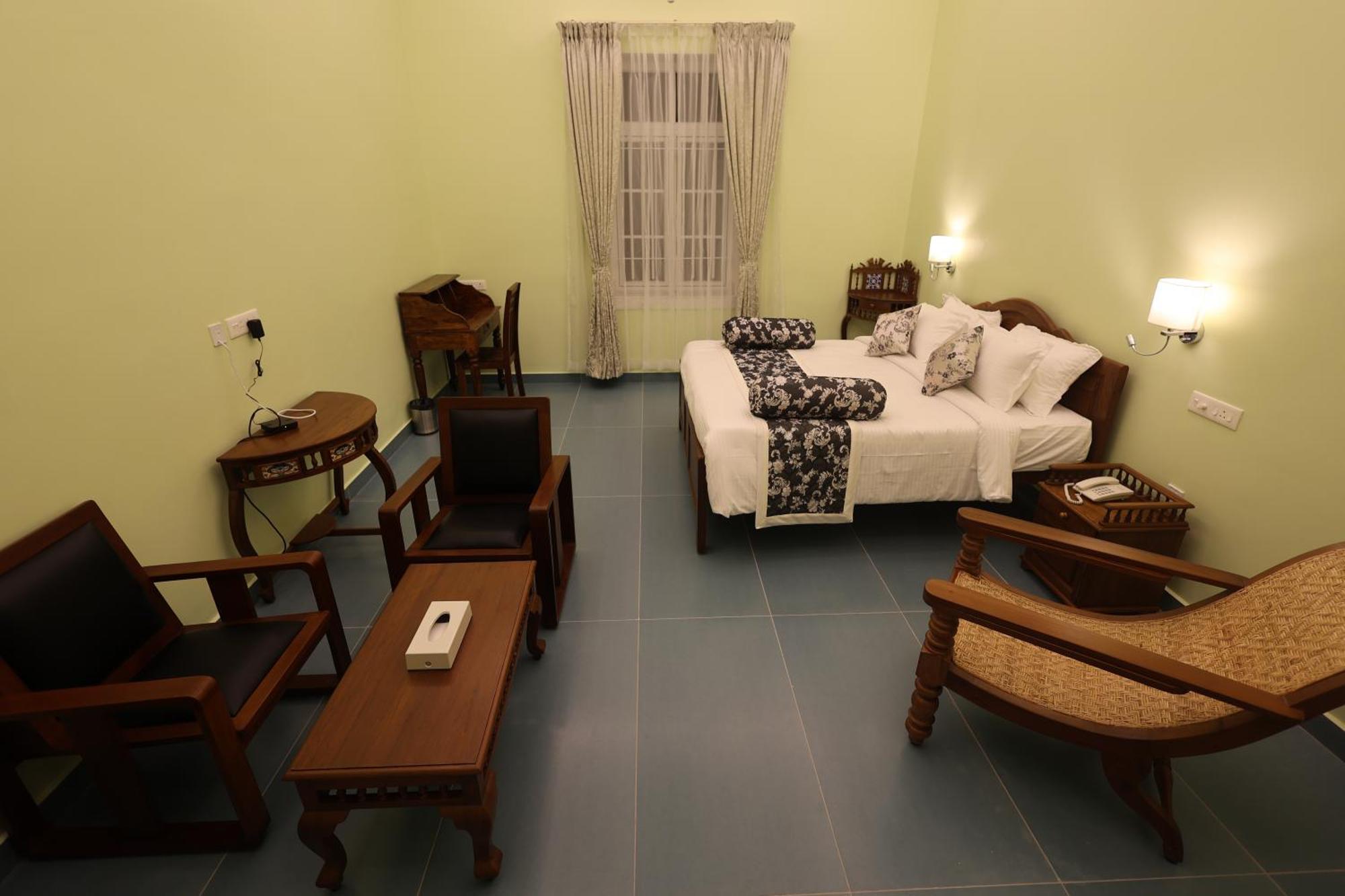Le Colonial Suites ปอนดิเชอรี ภายนอก รูปภาพ