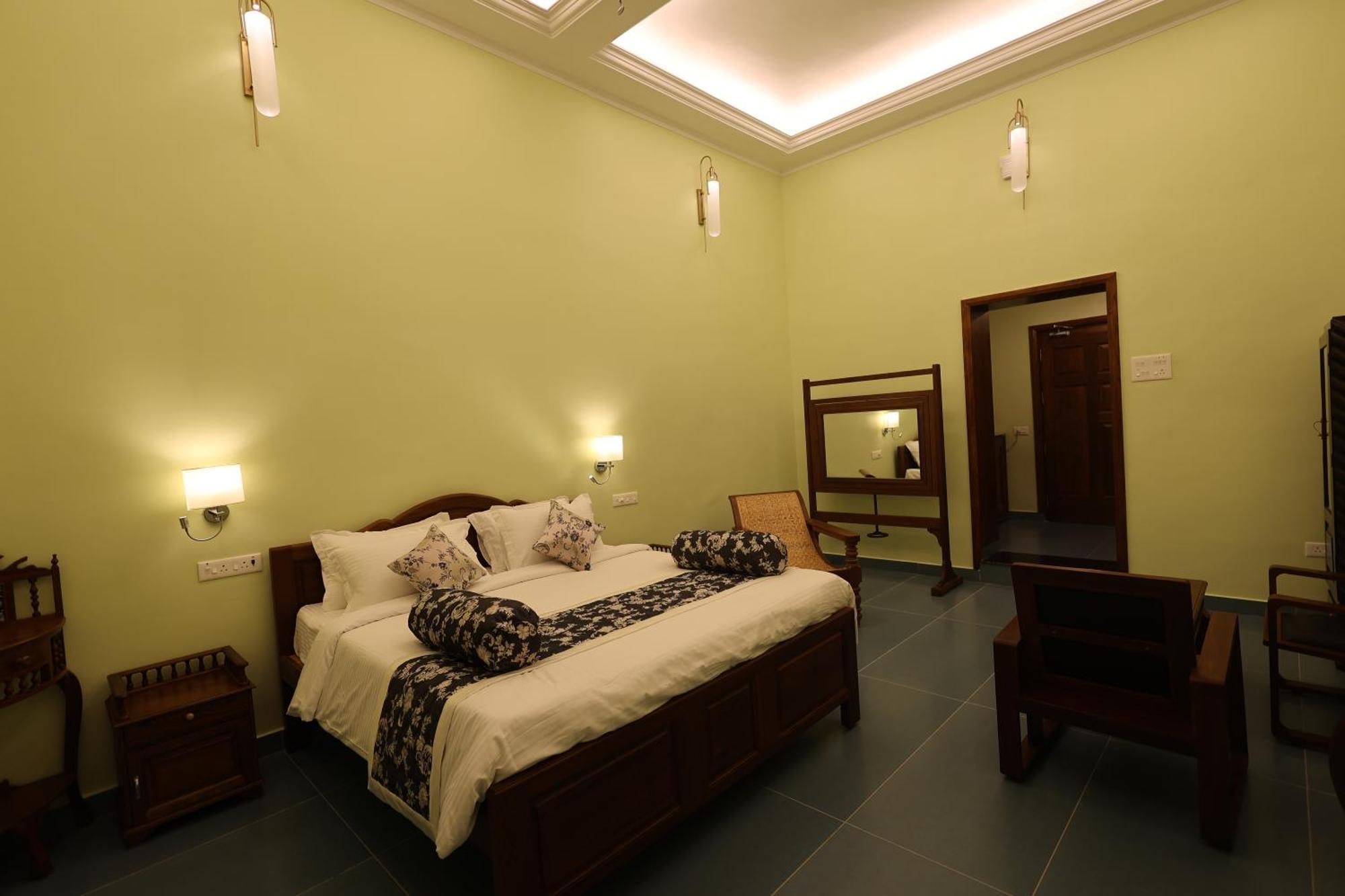 Le Colonial Suites ปอนดิเชอรี ภายนอก รูปภาพ